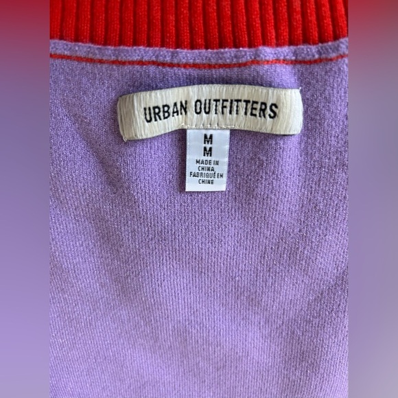 URBAN OUTFITTERS RANDI STRAWBERRY SWEATER VEST. Sz. M. QUIRKY, STYLISH, TRENDY - Picture 4 of 9